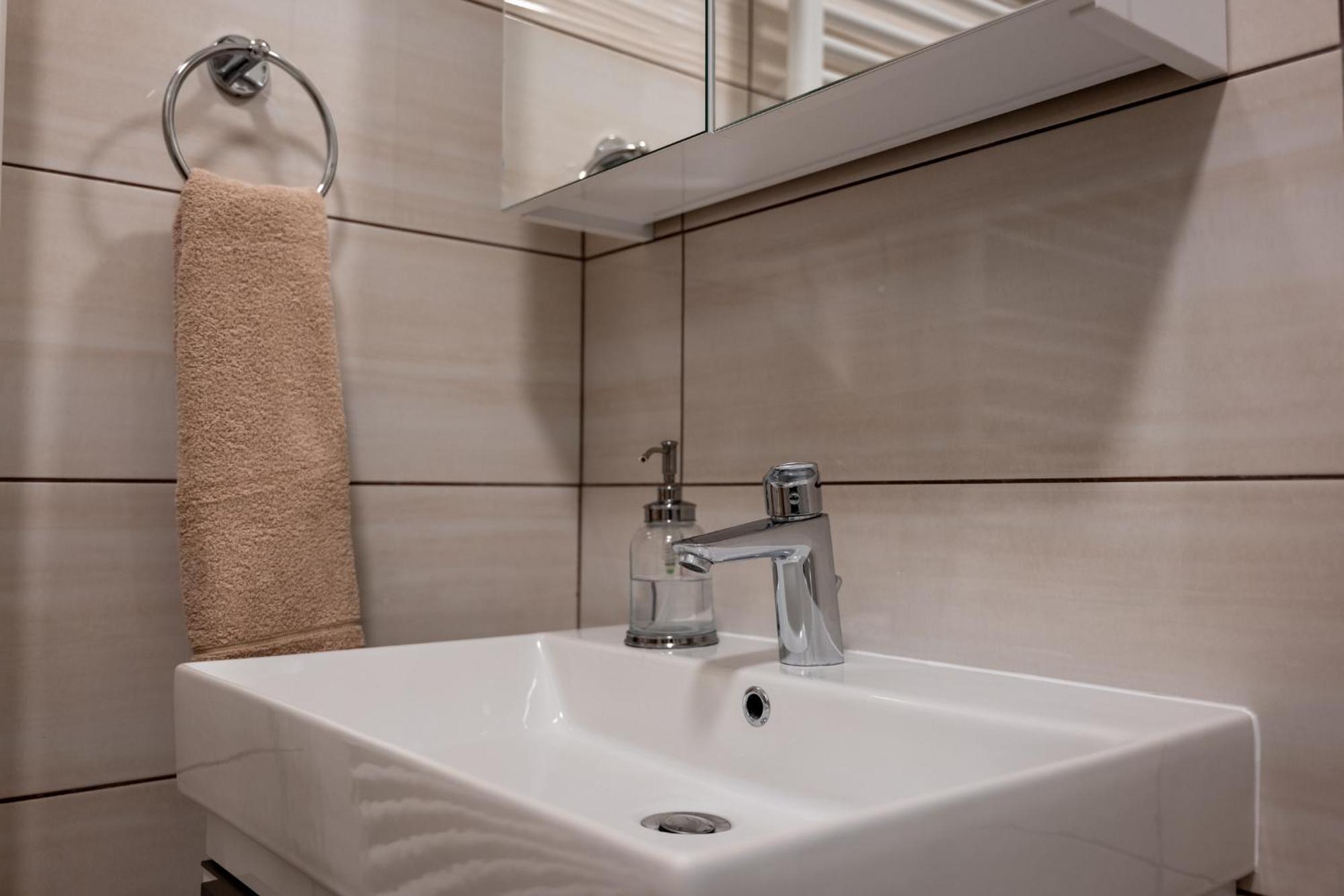 Little Vienna Silver Apartment Varazdin Ngoại thất bức ảnh